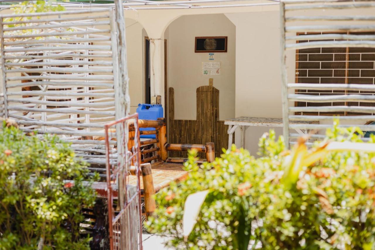 Puerto Galera Hostel 외부 사진